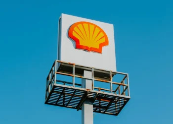 Shell Amplifies Shareholder Returns Amidst Profit Dip